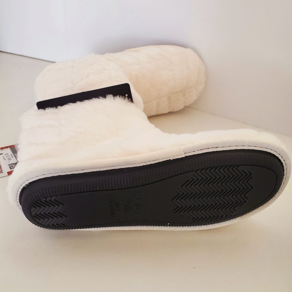 Muk Luks Womens Ivory White Chevron Super Soft Faux Fur Bootie Size 7 - Picture 7 of 7